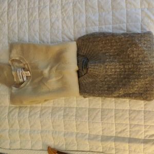 2 cashmere sweaters, size xs